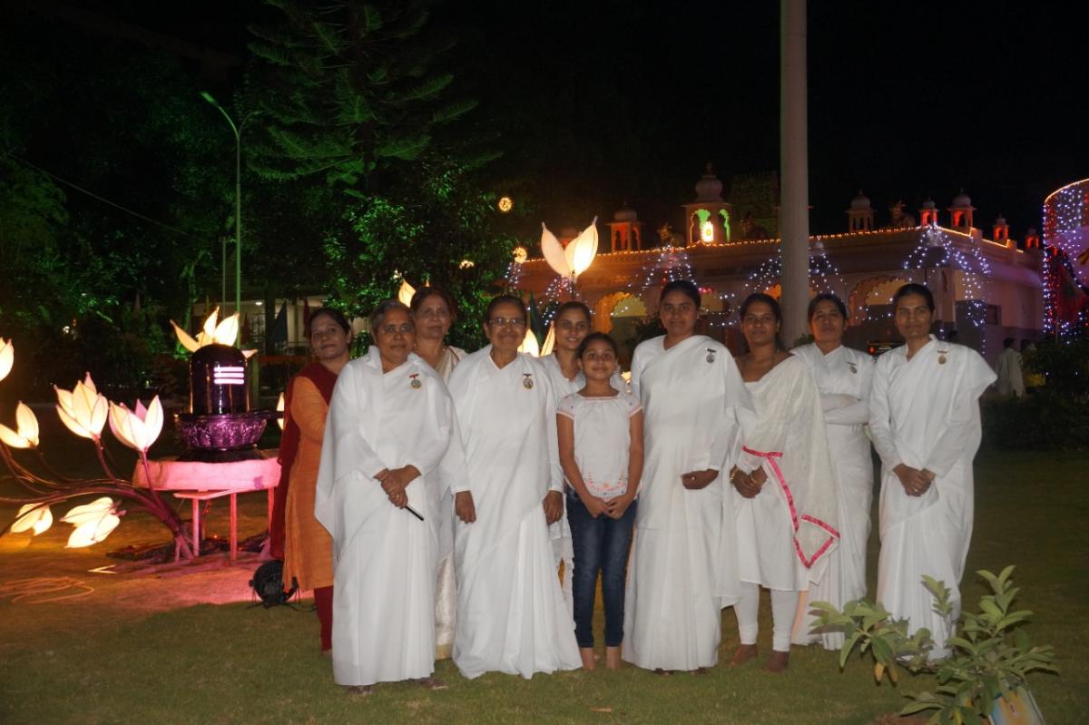 Shiv Ling infront of Dwadash Jyothirling Darshan