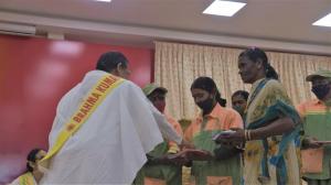 Rajyogini Ambika Didi felicitating the front line warriors, workers of BBMP